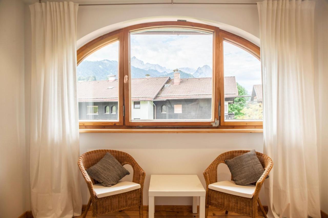 Fewo Im Blauen Haus Dg Garmisch-Partenkirchen Extérieur photo