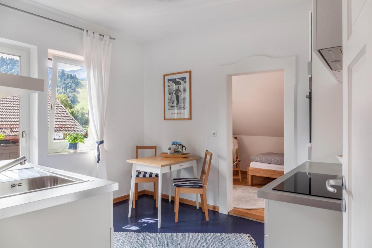 Fewo Im Blauen Haus Dg Garmisch-Partenkirchen Extérieur photo